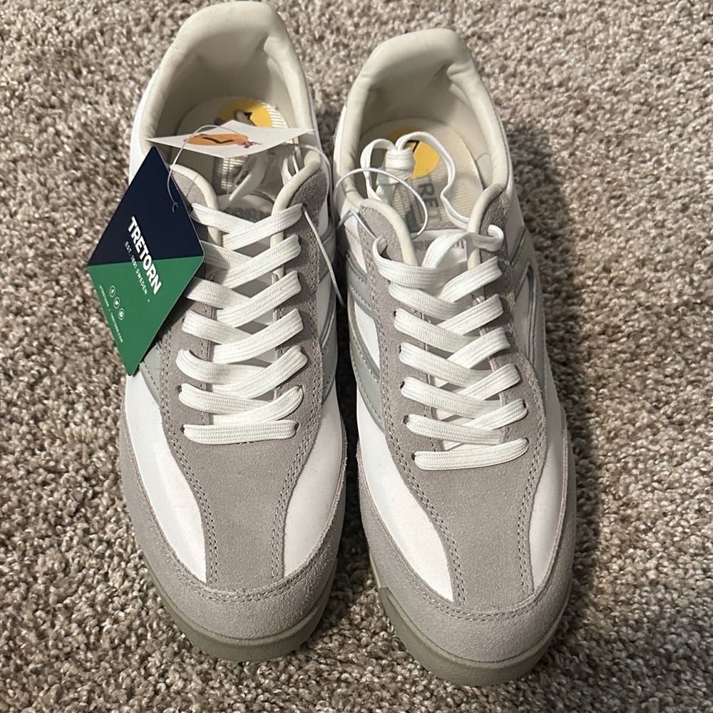 Tretorn women Gray and White Casual Sneakers
